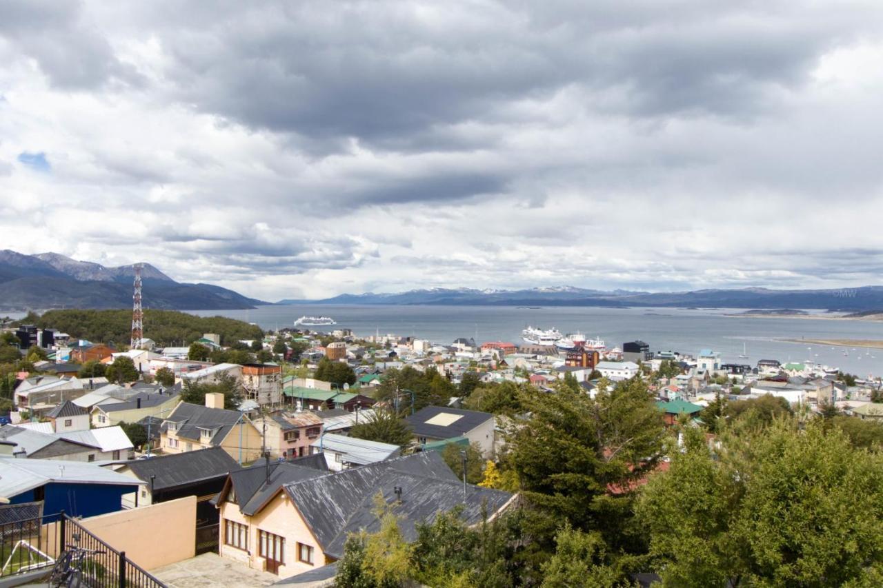 Gray Fox Apartments Alem Ushuaia Exterior photo